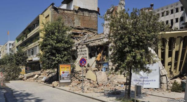 F94CE6A9-3636-4E9F-8595-BC1898805698_mw1024_n_s