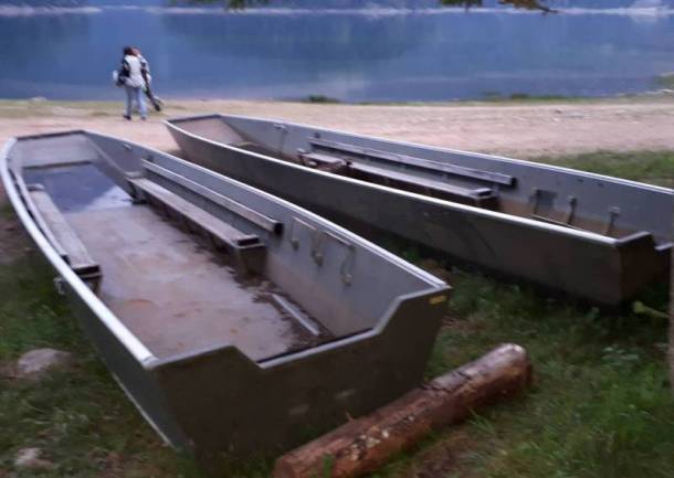 Vojni camci za urnisanje Crnog jezera w